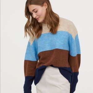 H&M KNIT SWEATER